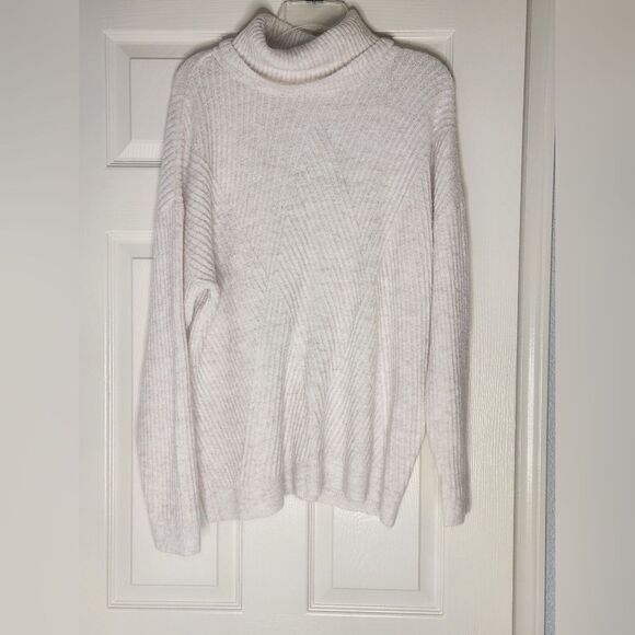 It's Our Time M Cream Ribbed Knit Longsleeves Turtleneck Women's Sweater - Picture 1 of 9